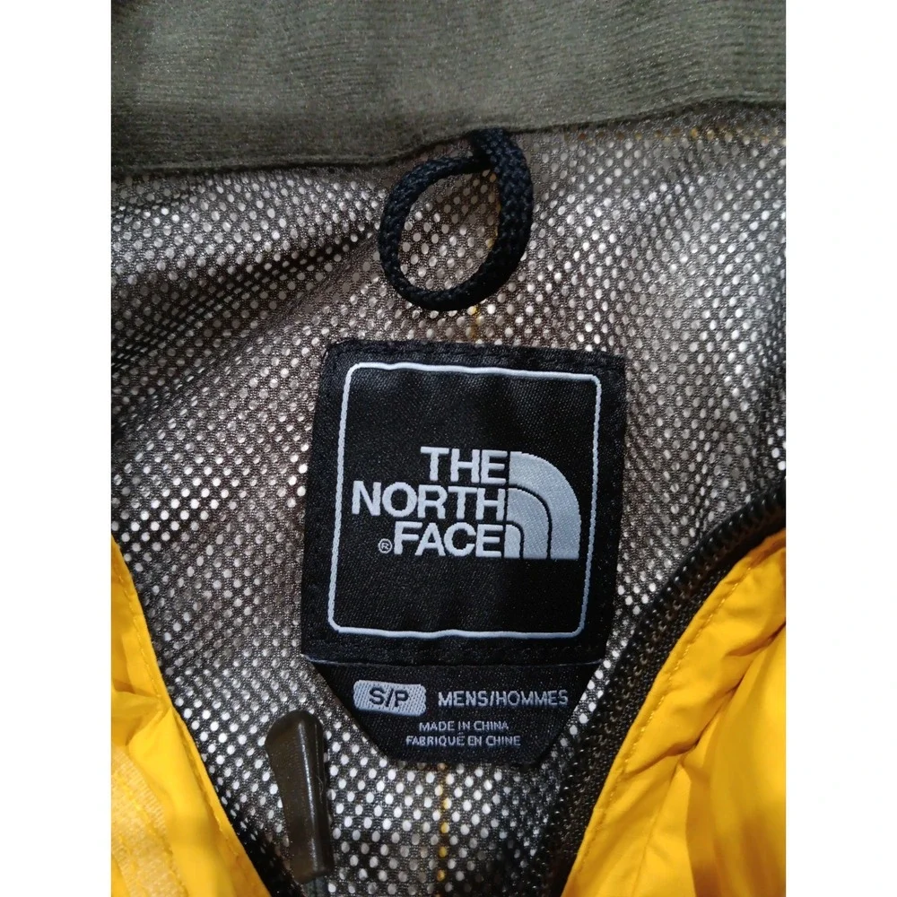 Men's The North Face HYVENT  Yellow Rain jacket Sz Small 2823